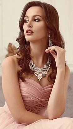 Yelyzaveta Kharkov 1038634