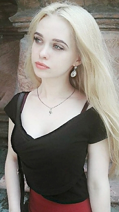 Anna Kiev 1073596