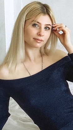 Yulia Nikolaev 1284198