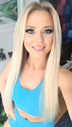 Daina Hull 1397336