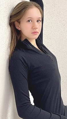 Anna Zaporozhye 1523354