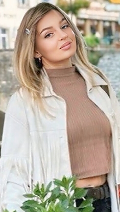 Oksana Berlin 2045044