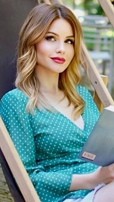Olena Lvov 2274611