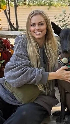 Anastasia Bucharest 2306076