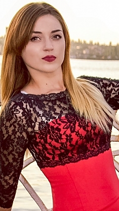 Yuliya Nikolaev 232824