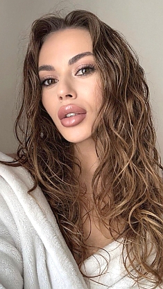 Kateryna Rivne 2349840