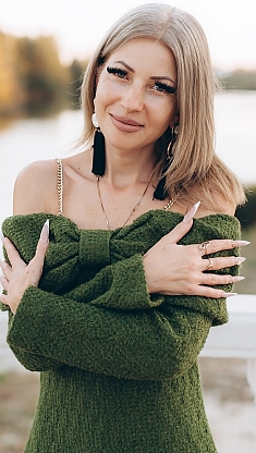 Yana Poltava 2352588