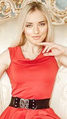 Yuliia Kyiv 2366333