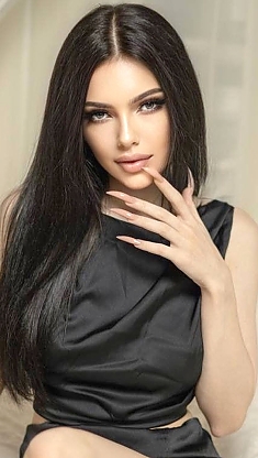 Marianna Kiyiv 2375545