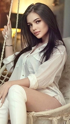 Marianna Kiyiv 2375545