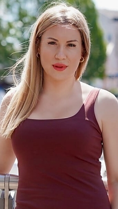 Olga London 2379804