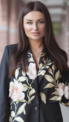 Nataliia Chernivtsi 2382314