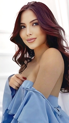 Olesya Paris 2382408