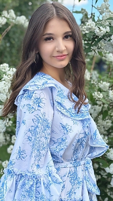 Alina Cherkasy 2384936