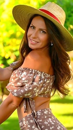 Oksana Milan 2385358