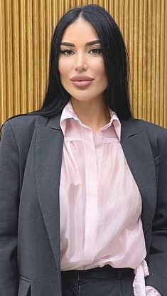 Olesya Bucharest 2386919