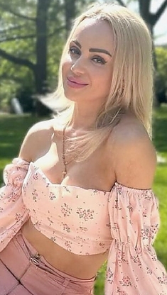 Julia Los Angeles 2387397