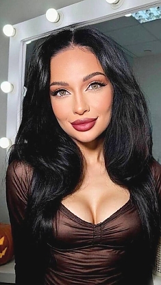 Maryna Kharkiv 2388336