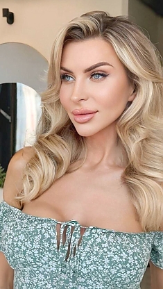 Tetiana Kyiv 2389498