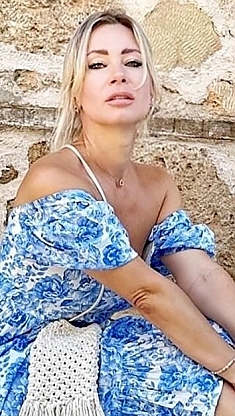 Olena Kyiv 2390411