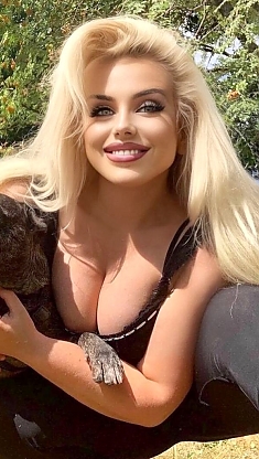 Julia Kryvyi Rih 2391038