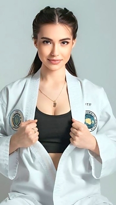 Kseniia Kyiv 2392894