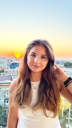 Viktoriia Odesa 2393391