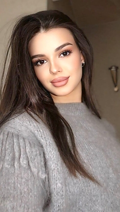 Yelyzaveta Bucharest 2396650