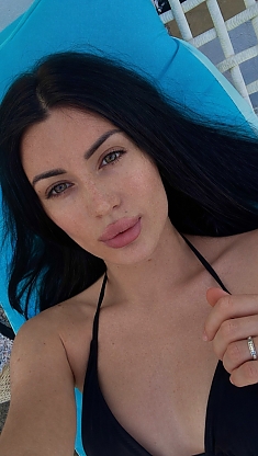 Anastasiia Kyiv 2400747