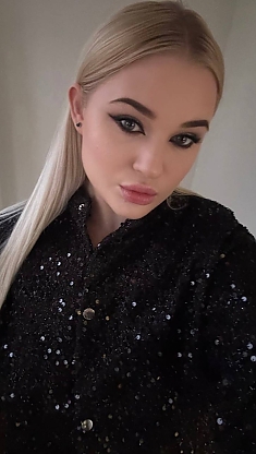 Angelina Kyiv 2403064