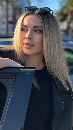 Victoria Rivne 2403739