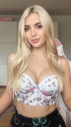 Daryna Warsaw 2405925