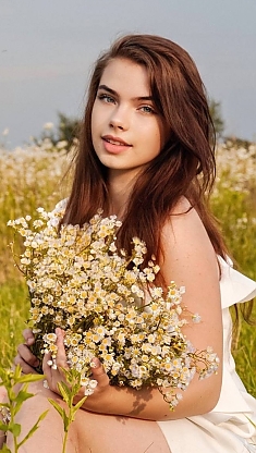 Daryna Ivano-Frankivsk 2407348