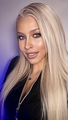 Anna Kyiv 2413802