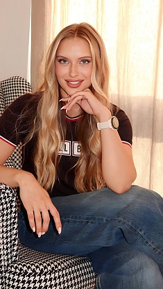 Tetiana Warsaw 2433583
