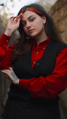 Aneliya Nikolaev 65079
